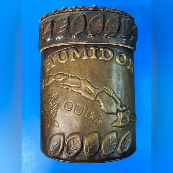 MONTE CRISTO HABANA ~ Cuba ~ Leather Cigar Humidor/Storage - Picture 2 of 8